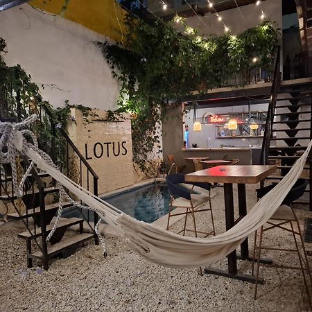 Lotus Central Hotel Santa Marta  Exterior photo